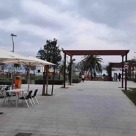 Lägenhet Con Terraza Y Vistas Al Mar