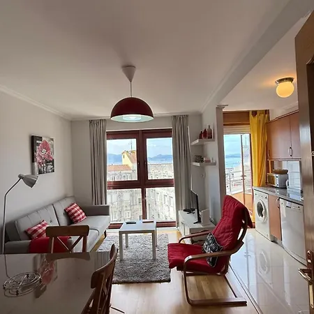 Con Terraza Y Vistas Al Mar 아파트